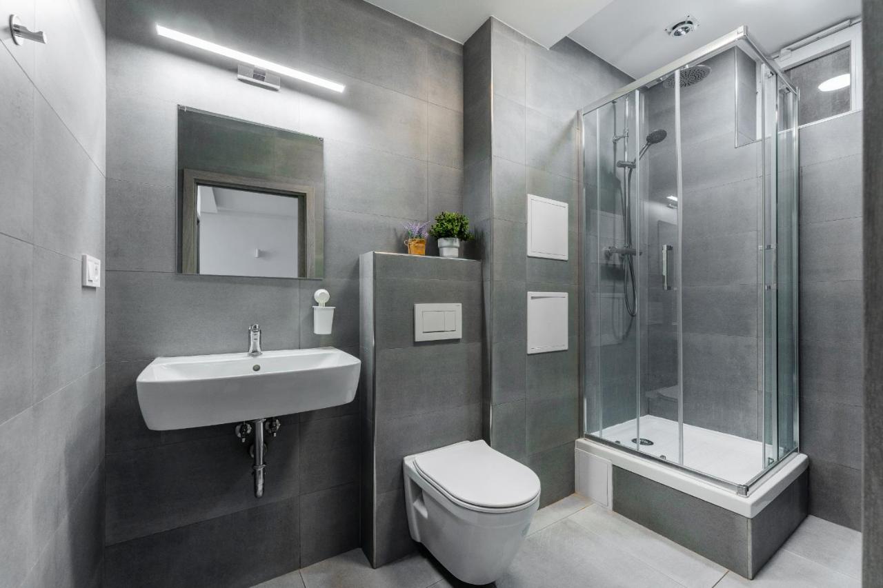 Wenceslas Square Apartment, * Prague